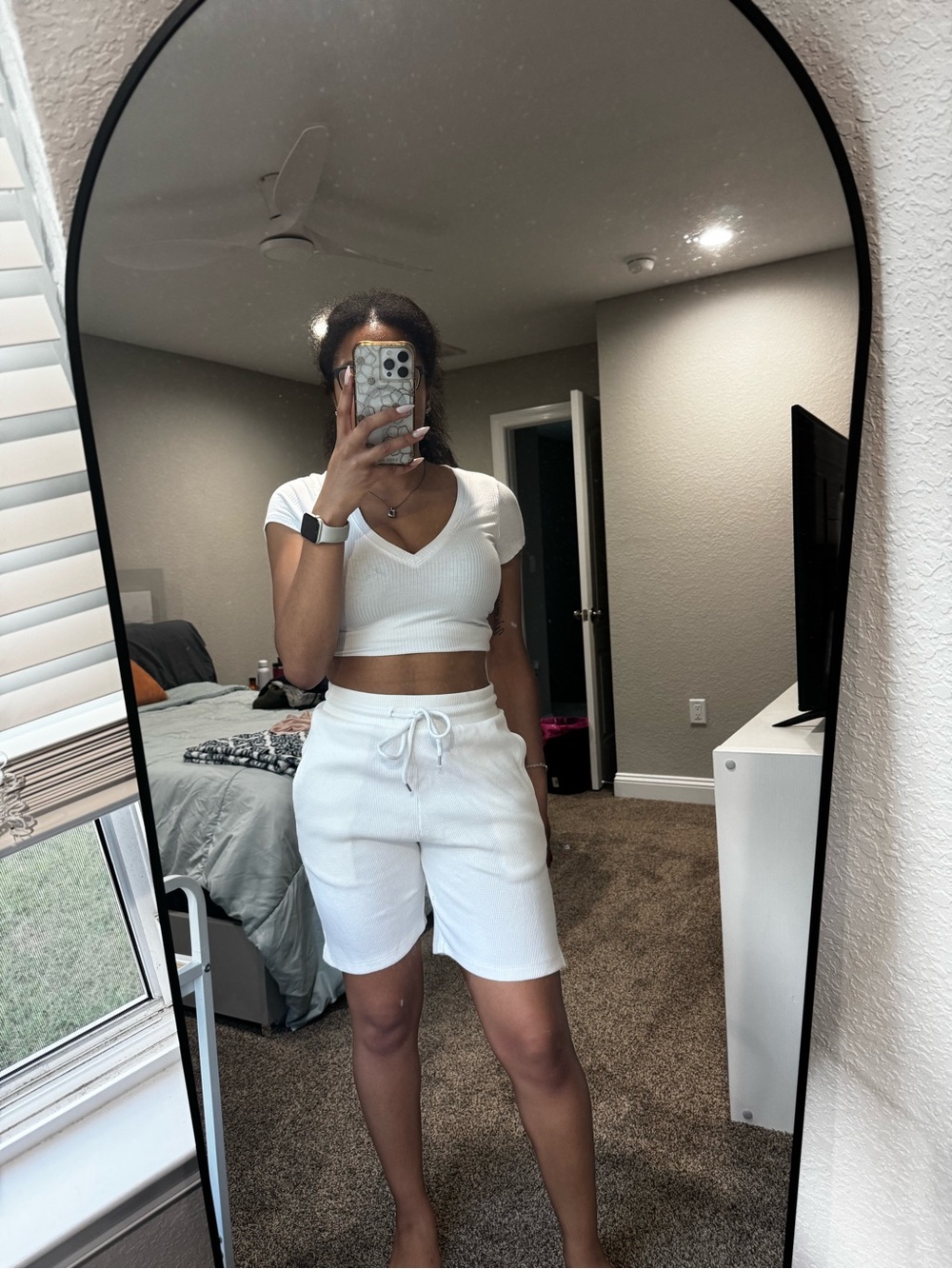 Forever 21 white waffle knit drawstring Bermuda shorts, size medium